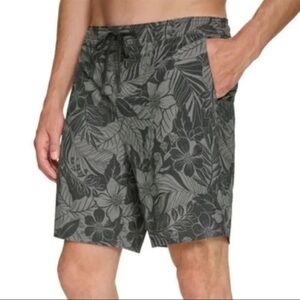 NWT Men's Green Hawaiian Print Shorts Size XXL 8" Inseam Lined Beach Vacation